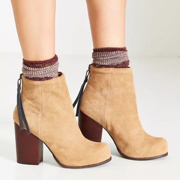 Jeffrey Campbell Rumble booties - Picture 2 of 9